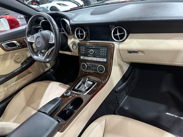 2020 Mercedes-Benz SLC 300 Roadster AMG Premium, Wood, Harmon Ambient 43k | Dallas, Texas | Corvette Warehouse 