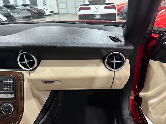 2020 Mercedes-Benz SLC 300 Roadster AMG Premium, Wood, Harmon Ambient 43k | Dallas, Texas | Corvette Warehouse 
