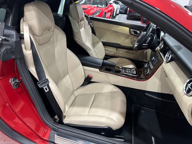 2020 Mercedes-Benz SLC 300 Roadster AMG Premium, Wood, Harmon Ambient 43k | Dallas, Texas | Corvette Warehouse 