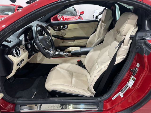 2020 Mercedes-Benz SLC 300 Roadster AMG Premium, Wood, Harmon Ambient 43k | Dallas, Texas | Corvette Warehouse 2020 Mercedes-Benz SLC 300 Roadster AMG Premium, Wood, Harmon Ambient 43k | Dallas, Texas | Corvette Warehouse