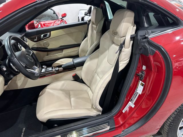 2020 Mercedes-Benz SLC 300 Roadster AMG Premium, Wood, Harmon Ambient 43k | Dallas, Texas | Corvette Warehouse 2020 Mercedes-Benz SLC 300 Roadster AMG Premium, Wood, Harmon Ambient 43k | Dallas, Texas | Corvette Warehouse