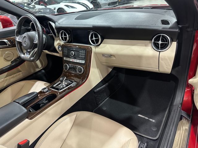 2020 Mercedes-Benz SLC 300 Roadster AMG Premium, Wood, Harmon Ambient 43k | Dallas, Texas | Corvette Warehouse 