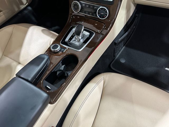 2020 Mercedes-Benz SLC 300 Roadster AMG Premium, Wood, Harmon Ambient 43k | Dallas, Texas | Corvette Warehouse 