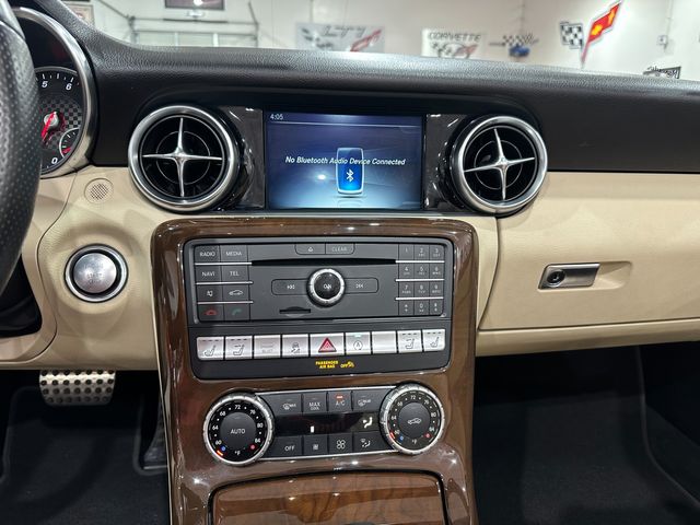 2020 Mercedes-Benz SLC 300 Roadster AMG Premium, Wood, Harmon Ambient 43k | Dallas, Texas | Corvette Warehouse 