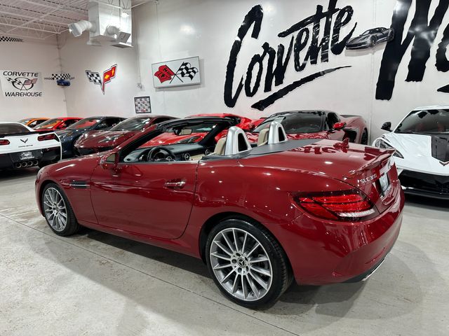 2020 Mercedes-Benz SLC 300 Roadster AMG Premium, Wood, Harmon Ambient 43k | Dallas, Texas | Corvette Warehouse 2020 Mercedes-Benz SLC 300 Roadster AMG Premium, Wood, Harmon Ambient 43k | Dallas, Texas | Corvette Warehouse