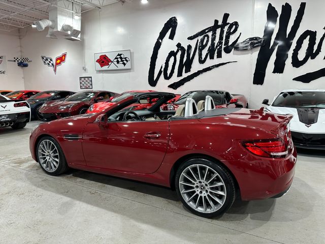 2020 Mercedes-Benz SLC 300 Roadster AMG Premium, Wood, Harmon Ambient 43k | Dallas, Texas | Corvette Warehouse 