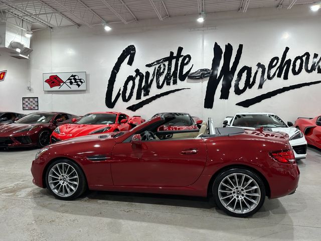 2020 Mercedes-Benz SLC 300 Roadster AMG Premium, Wood, Harmon Ambient 43k | Dallas, Texas | Corvette Warehouse 
