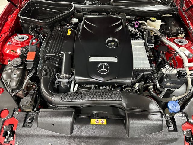2020 Mercedes-Benz SLC 300 Roadster AMG Premium, Wood, Harmon Ambient 43k | Dallas, Texas | Corvette Warehouse 2020 Mercedes-Benz SLC 300 Roadster AMG Premium, Wood, Harmon Ambient 43k | Dallas, Texas | Corvette Warehouse