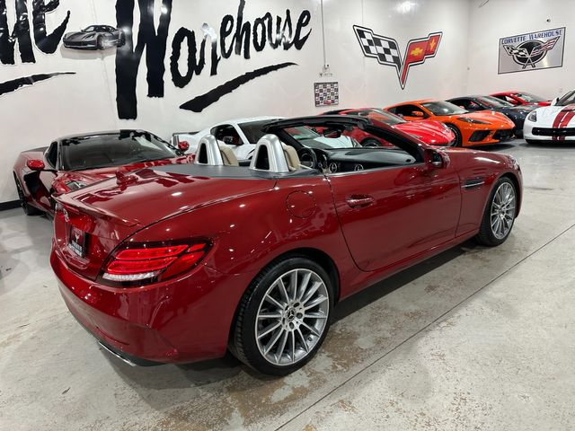 2020 Mercedes-Benz SLC 300 Roadster AMG Premium, Wood, Harmon Ambient 43k | Dallas, Texas | Corvette Warehouse 2020 Mercedes-Benz SLC 300 Roadster AMG Premium, Wood, Harmon Ambient 43k | Dallas, Texas | Corvette Warehouse