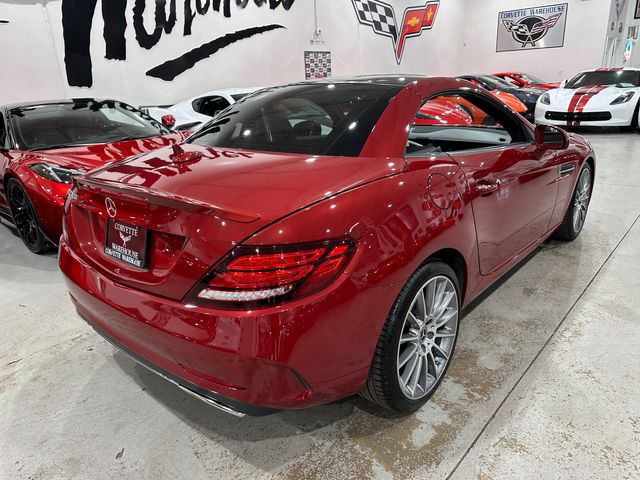2020 Mercedes-Benz SLC 300 Roadster AMG Premium, Wood, Harmon Ambient 43k | Dallas, Texas | Corvette Warehouse 2020 Mercedes-Benz SLC 300 Roadster AMG Premium, Wood, Harmon Ambient 43k | Dallas, Texas | Corvette Warehouse