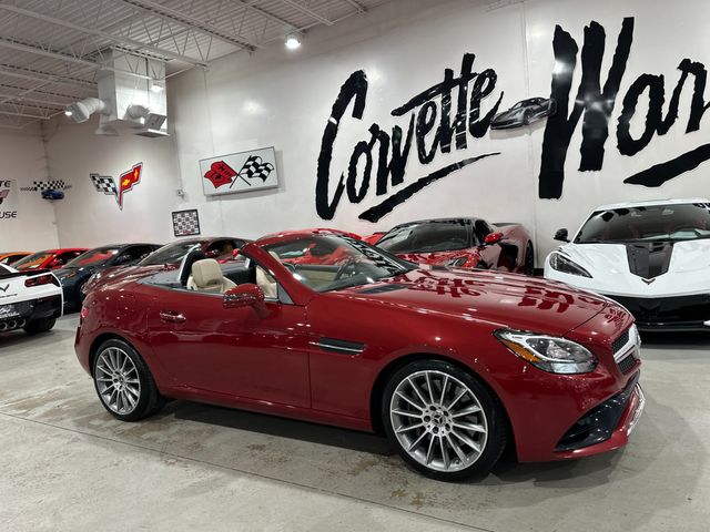 2020 Mercedes-Benz SLC 300 Roadster AMG Premium, Wood, Harmon Ambient 43k | Dallas, Texas | Corvette Warehouse 2020 Mercedes-Benz SLC 300 Roadster AMG Premium, Wood, Harmon Ambient 43k | Dallas, Texas | Corvette Warehouse