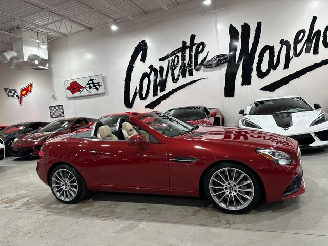 2020 Mercedes-Benz SLC 300 Roadster AMG Premium, Wood, Harmon Ambient 43k | Dallas, Texas | Corvette Warehouse 