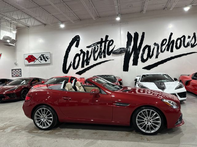 2020 Mercedes-Benz SLC 300 Roadster AMG Premium, Wood, Harmon Ambient 43k | Dallas, Texas | Corvette Warehouse 