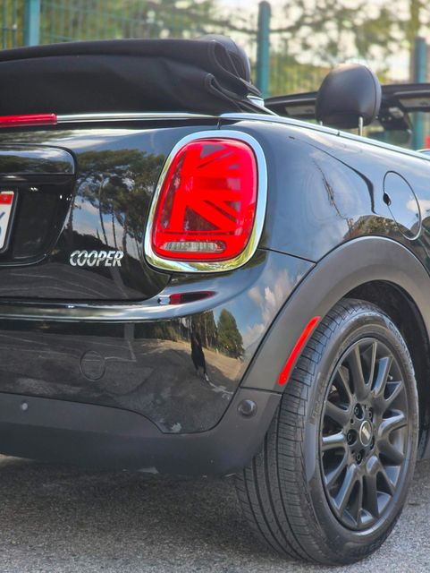 2020 Mini Convertible Cooper | Reseda, CA | Angeles Auto Alliance