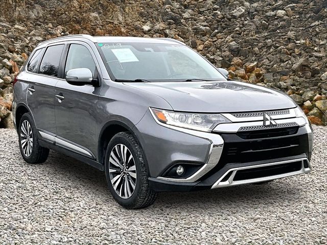 2020 Mitsubishi Outlander SE
