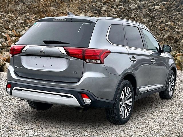 2020 Mitsubishi Outlander SE