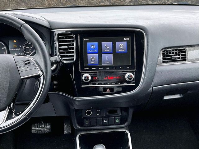 2020 Mitsubishi Outlander SE