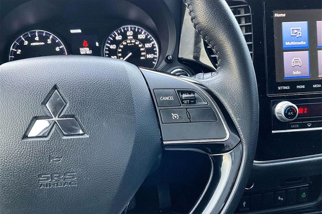 2020 Mitsubishi Outlander ES