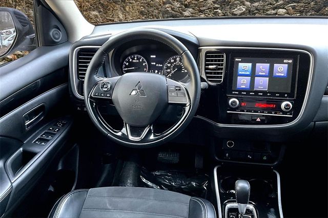 2020 Mitsubishi Outlander ES