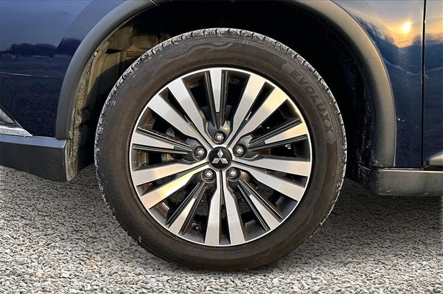 2020 Mitsubishi Outlander ES