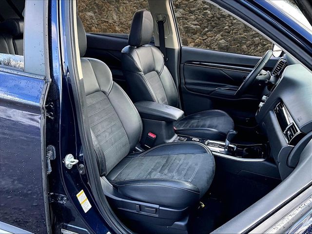 2020 Mitsubishi Outlander ES