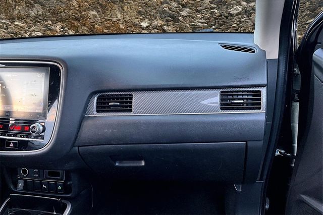 2020 Mitsubishi Outlander ES