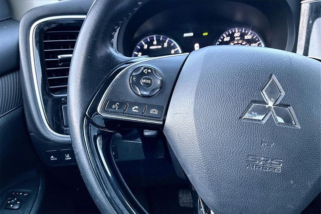 2020 Mitsubishi Outlander ES