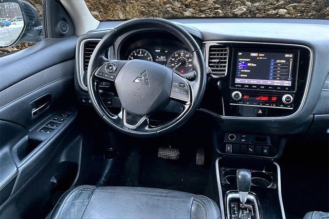 2020 Mitsubishi Outlander ES