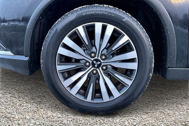 2020 Mitsubishi Outlander ES