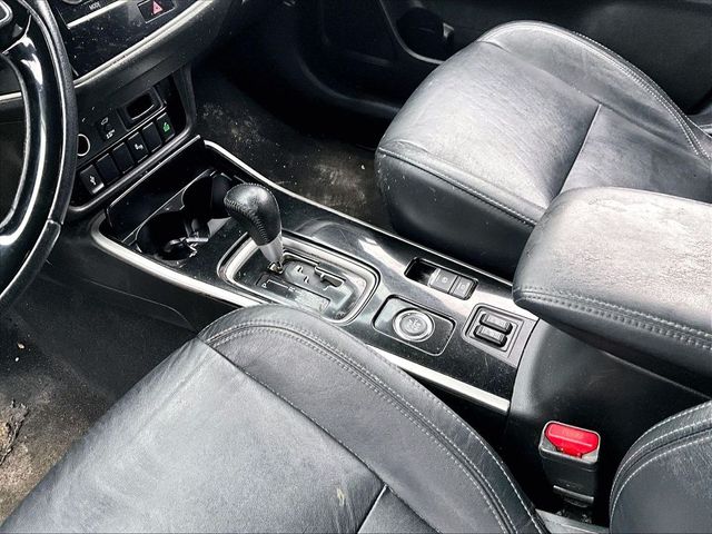 2020 Mitsubishi Outlander ES