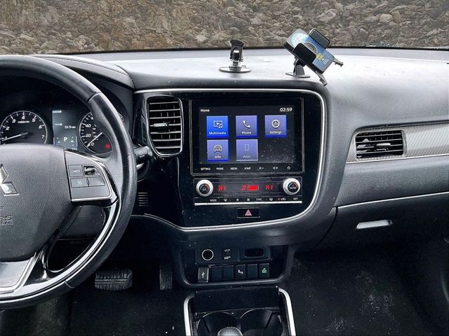 2020 Mitsubishi Outlander ES