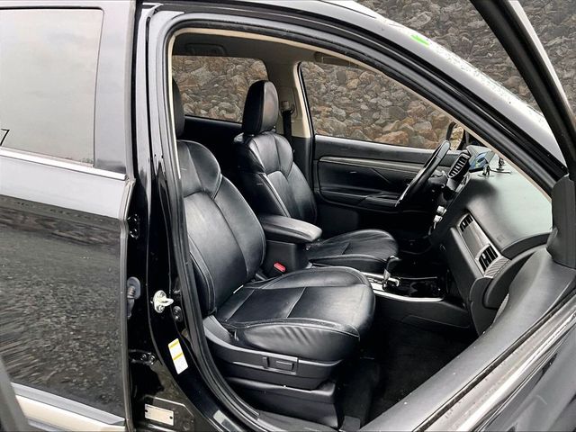 2020 Mitsubishi Outlander ES