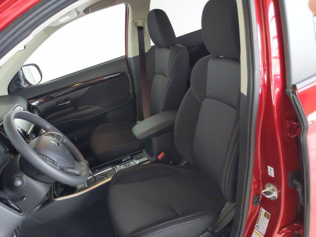 2020 Mitsubishi Outlander ES