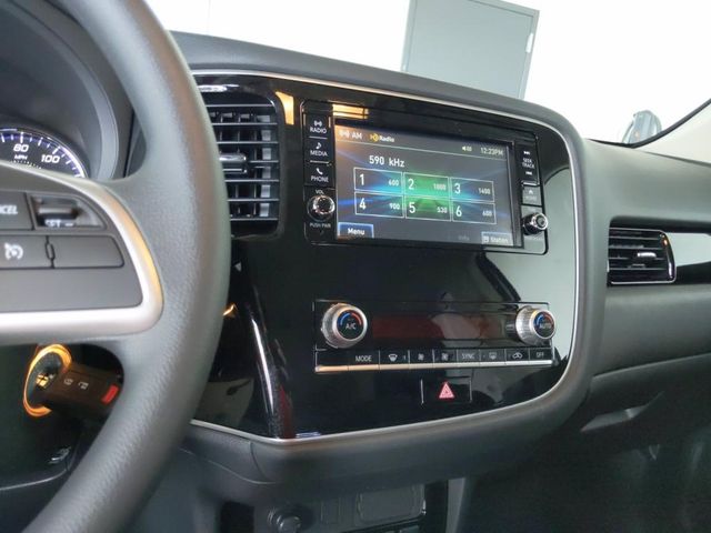 2020 Mitsubishi Outlander ES