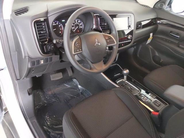 2020 Mitsubishi Outlander ES