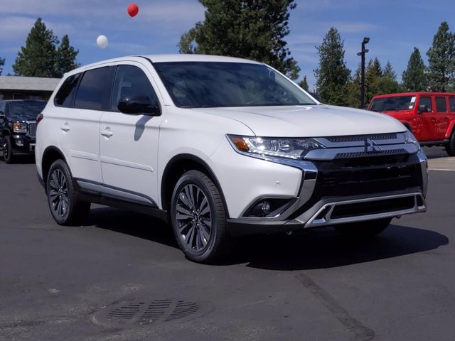 2020 Mitsubishi Outlander ES