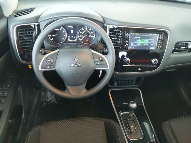 2020 Mitsubishi Outlander ES