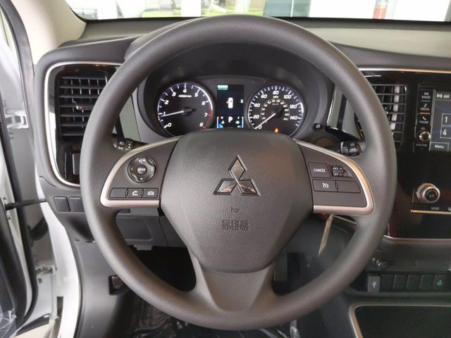 2020 Mitsubishi Outlander ES