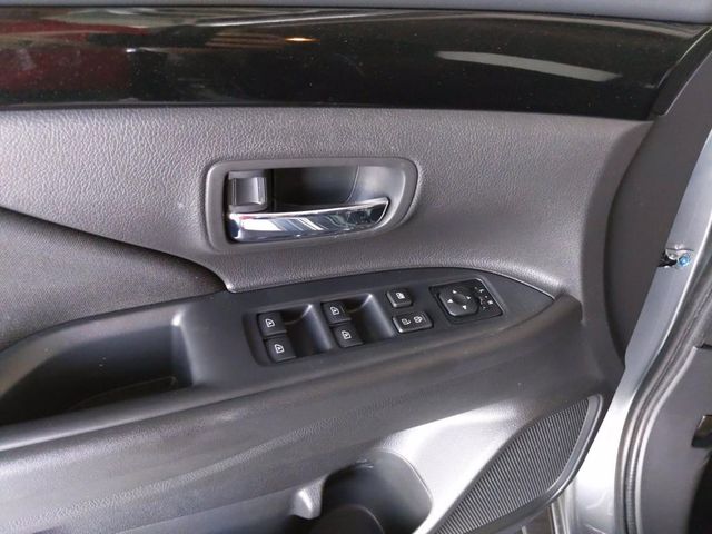 2020 Mitsubishi Outlander ES