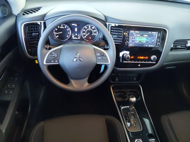 2020 Mitsubishi Outlander ES