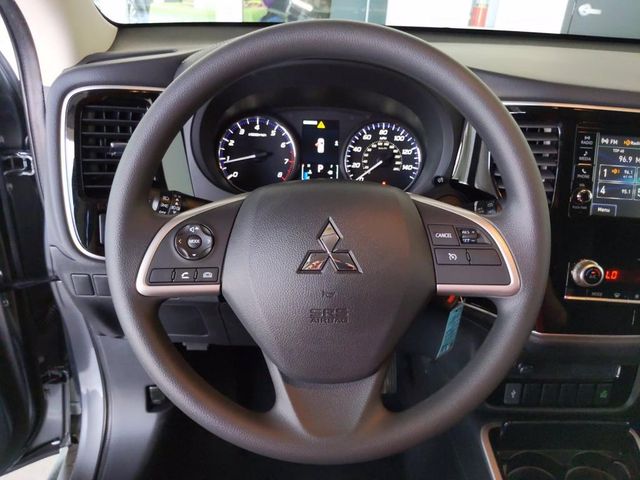 2020 Mitsubishi Outlander ES