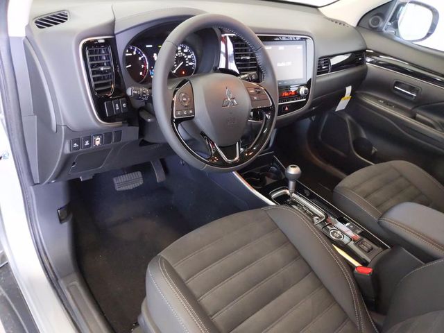 2020 Mitsubishi Outlander SE