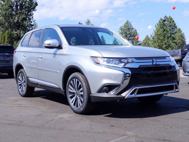 2020 Mitsubishi Outlander SE