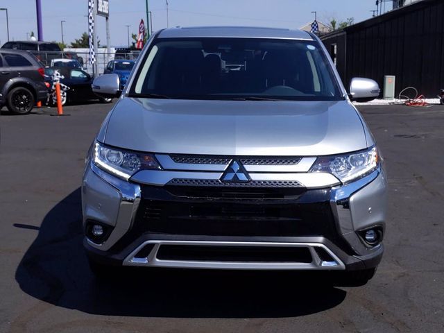 2020 Mitsubishi Outlander SE
