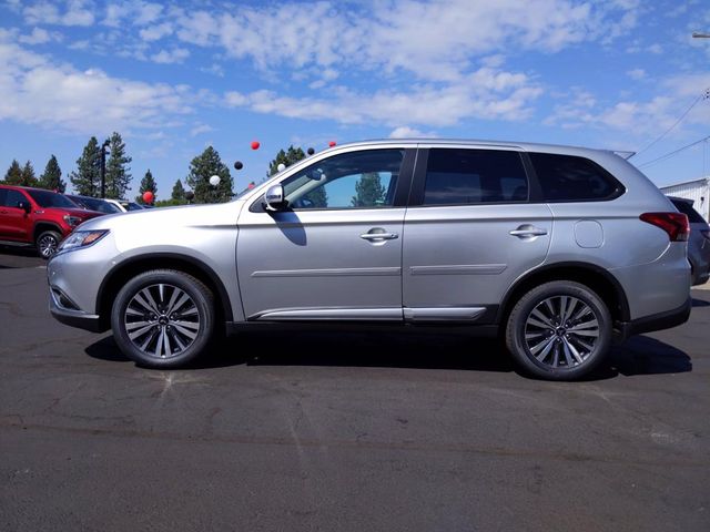 2020 Mitsubishi Outlander SE