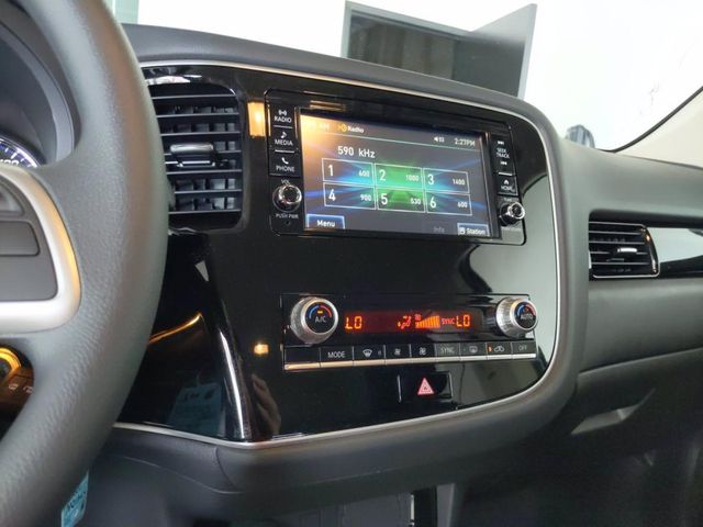 2020 Mitsubishi Outlander ES