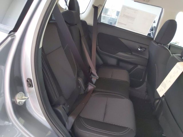 2020 Mitsubishi Outlander ES