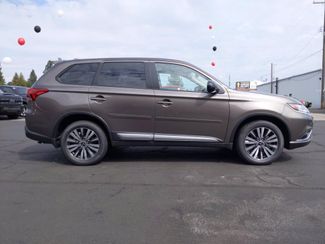 2020 Mitsubishi Outlander ES | Spokane, WA | Max AutoSports of Spokane in Spokane, WA 99208