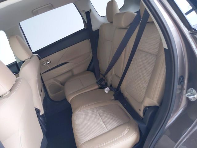 2020 Mitsubishi Outlander ES