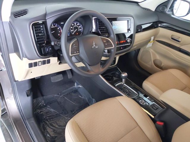 2020 Mitsubishi Outlander ES